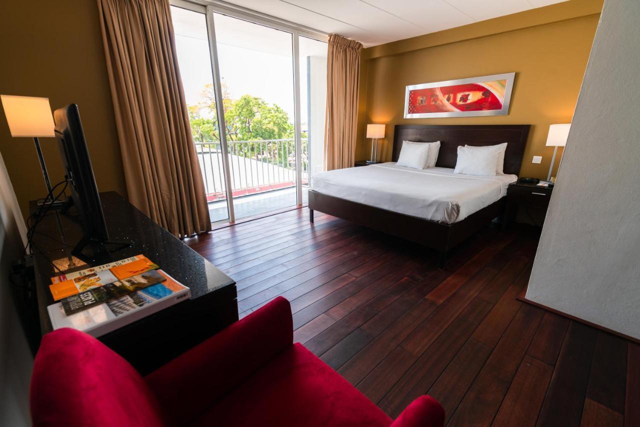 Radisson Hotel ปารามารีโบ ภายนอก รูปภาพ